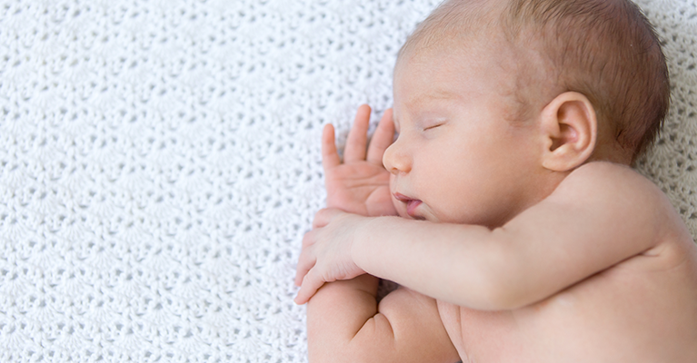 Come prendersi cura della pelle del neonato 