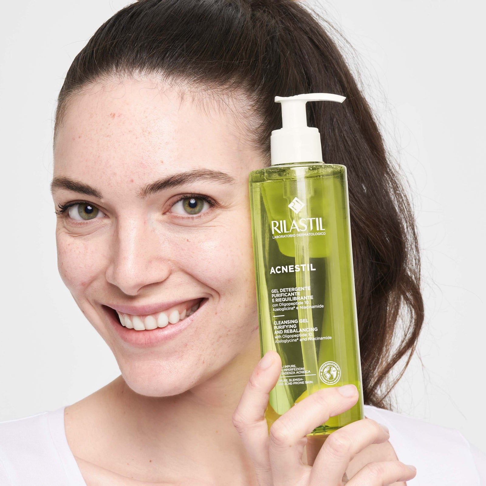liquido detergente e purificante per il viso Detergenti e Tonici per il Viso main image 0